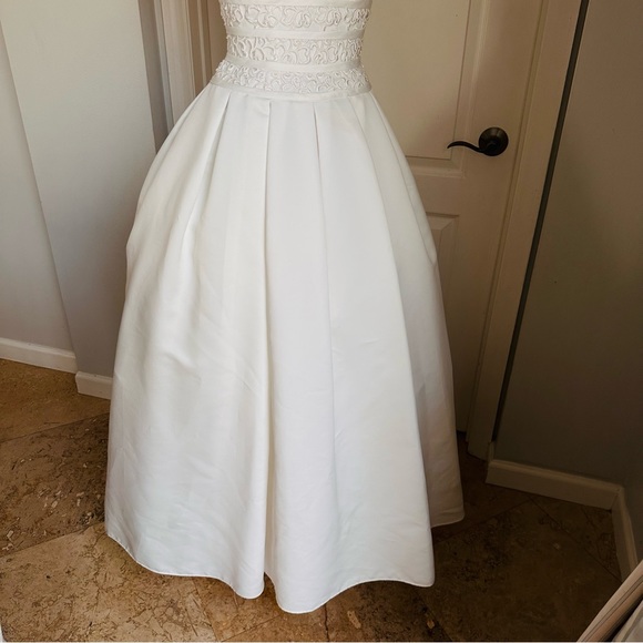 Oleg Cassini Embroidered Wedding Dress - Picture 8 of 16